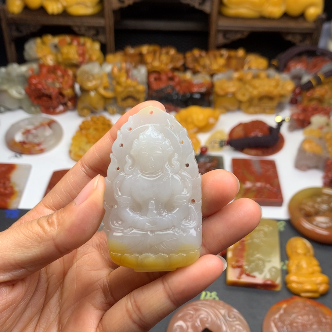 石英质玉（黄龙玉）挂件未镶嵌