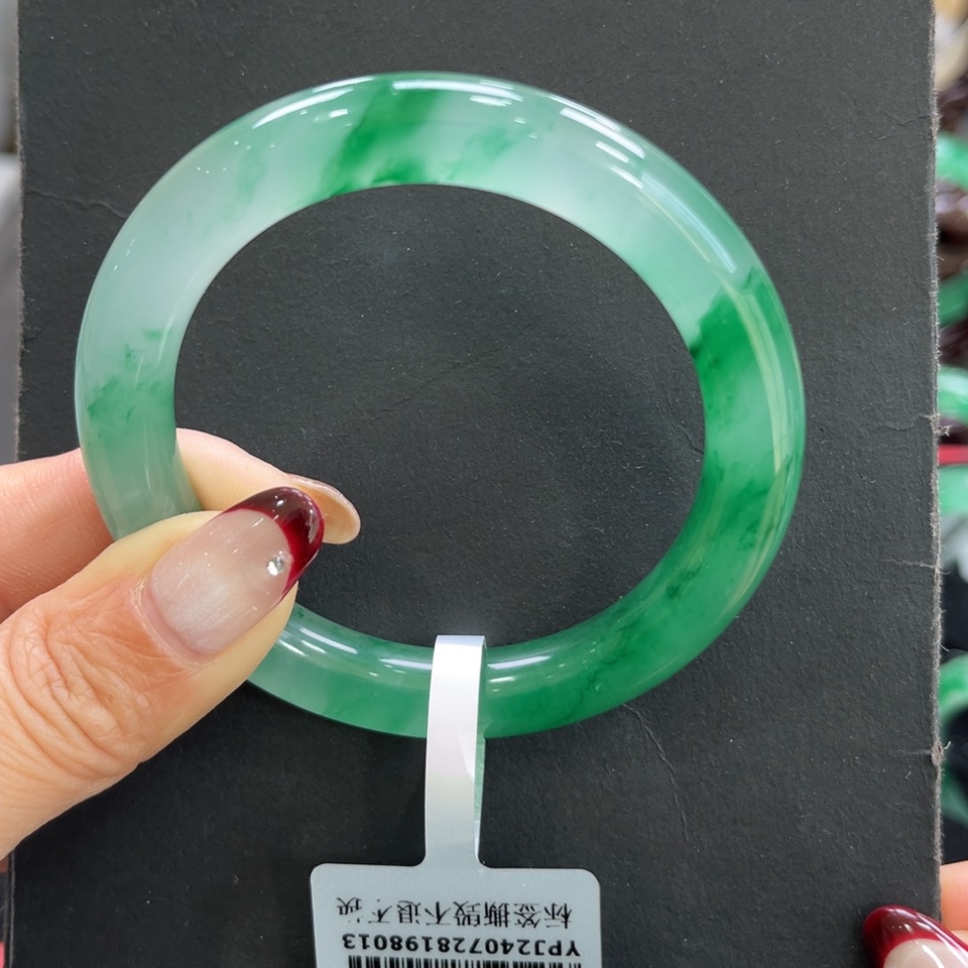 石英质玉手镯未镶嵌宝**子➕小玥53