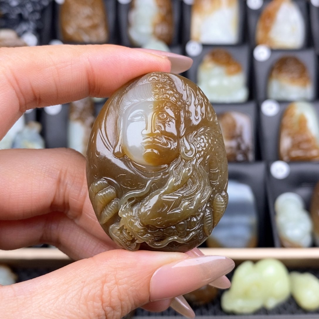 和田玉颈饰未镶嵌