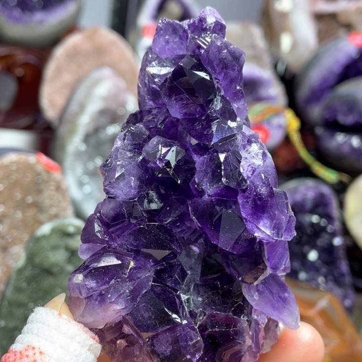 水晶摆件未镶嵌捡漏