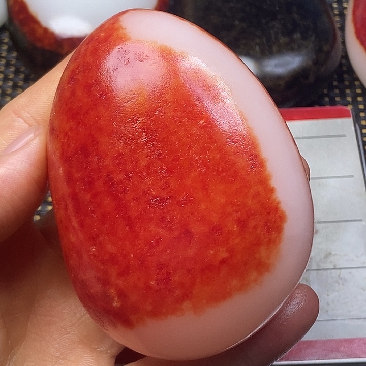 和田玉未镶嵌把件