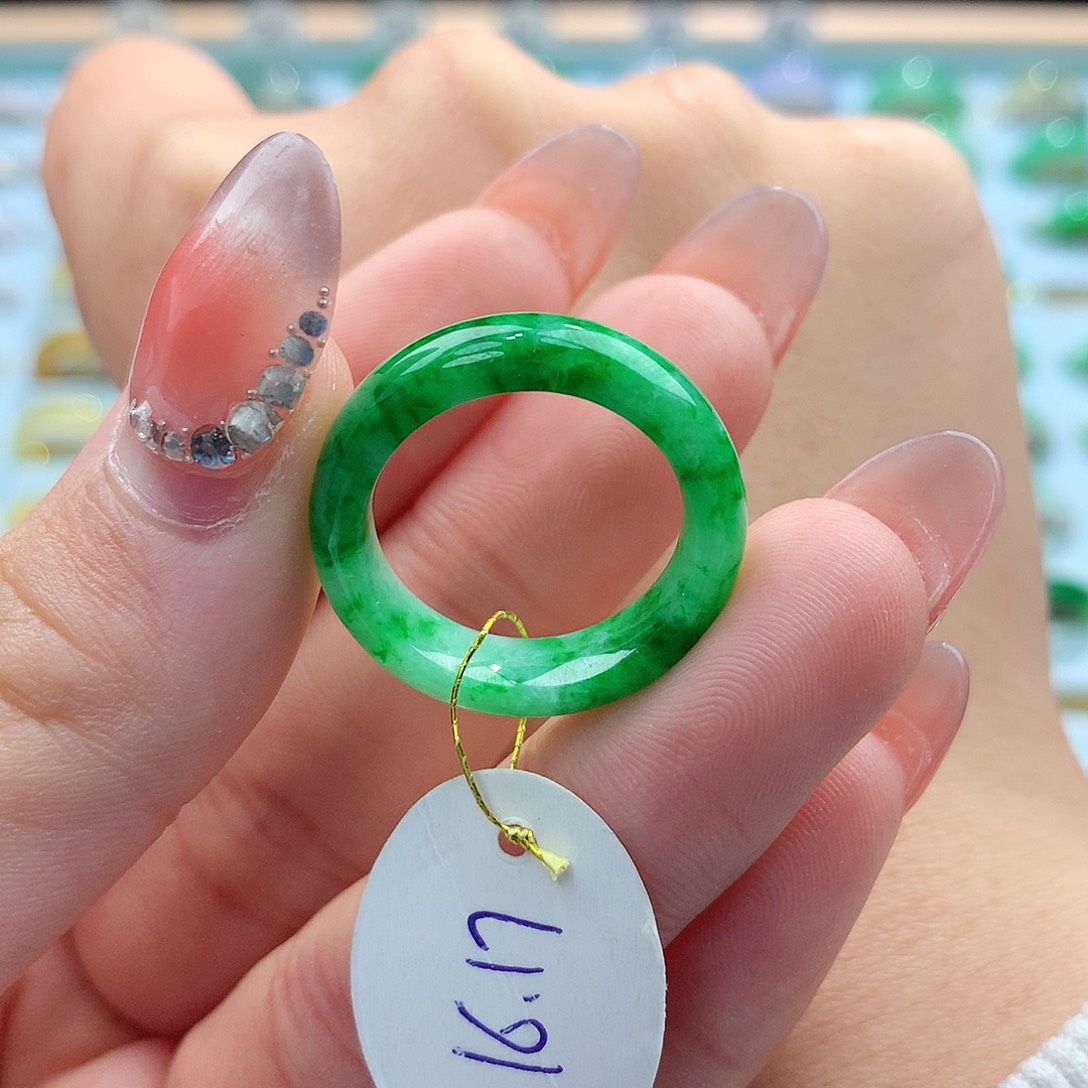 翡翠戒指未镶嵌耳**各16.17号