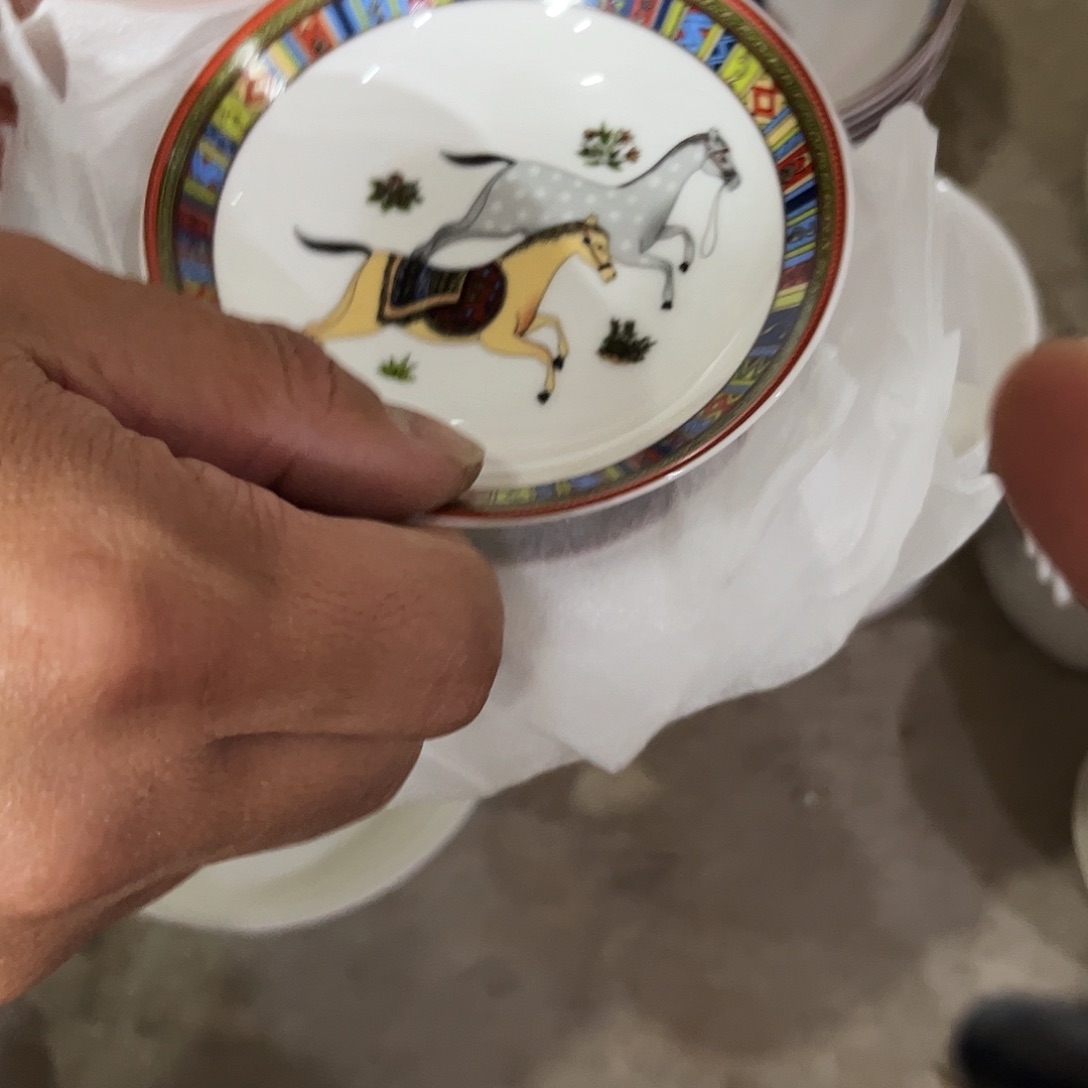 瓷片爱马仕四寸碟十个微瑕