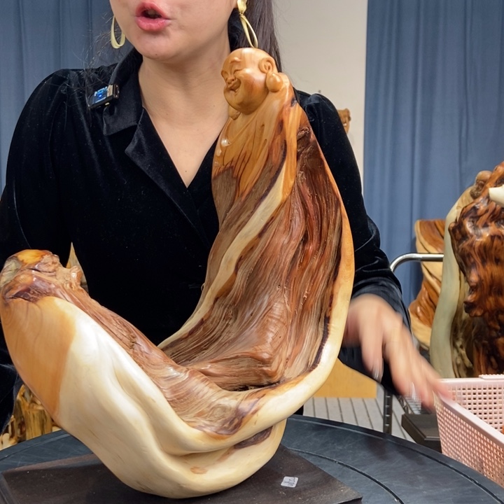 柏木（崖柏）随型摆件