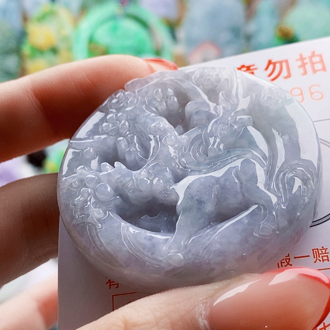 吊坠(不含链)未镶嵌翡翠