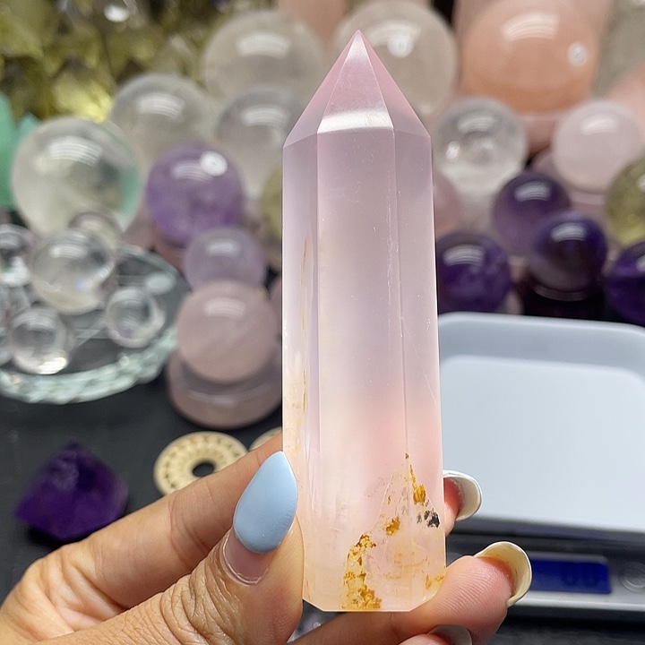 水晶珠宝半成品未镶嵌37粉水晶柱