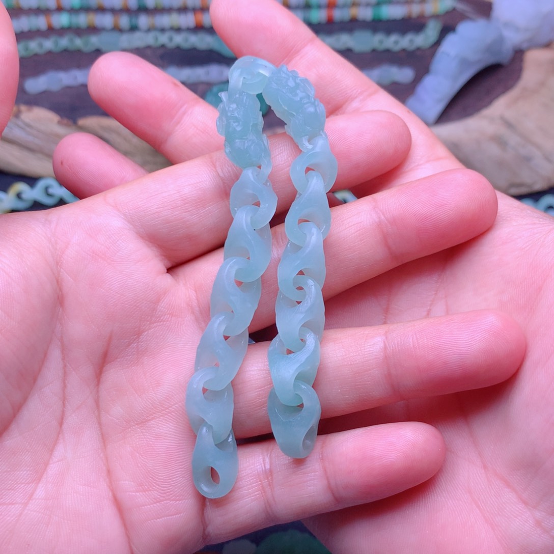 定制翡翠未镶嵌戴手链