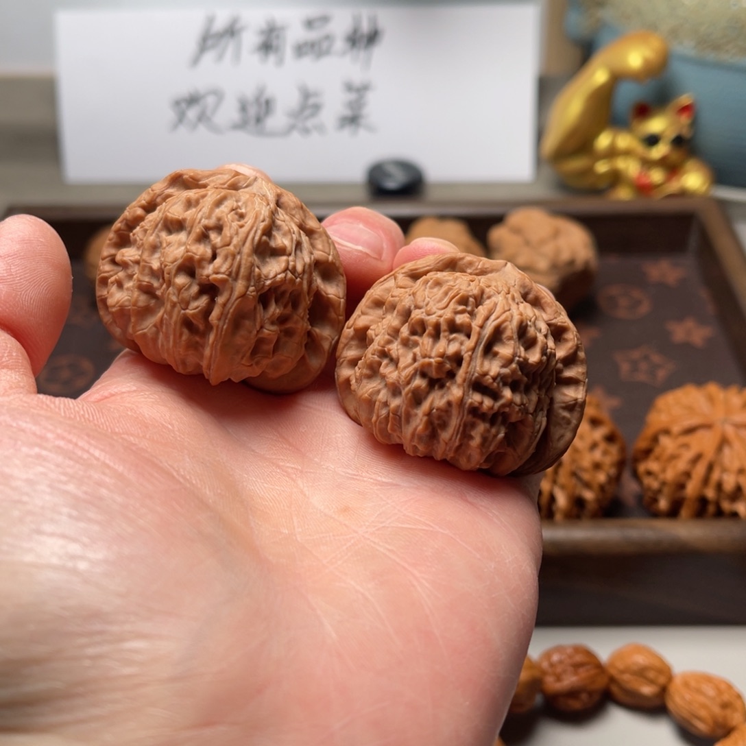 文玩核桃把件44三角白