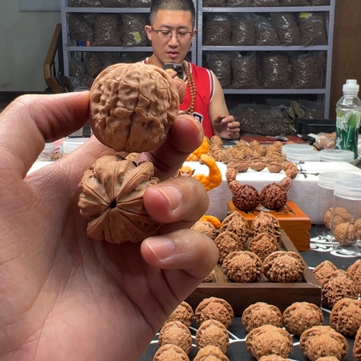 暖****文玩核桃吊坠甲骨文