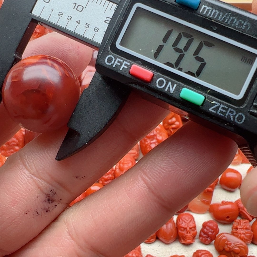 南红玛瑙配饰未镶嵌