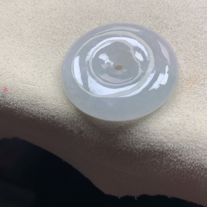 翡翠颈饰未镶嵌吊坠