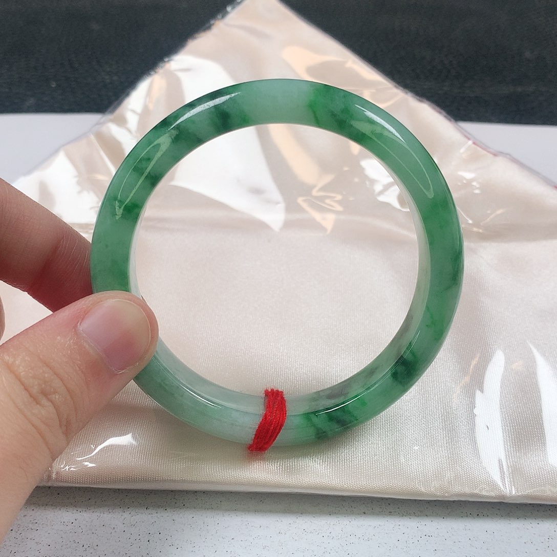 未镶嵌手镯翡翠384