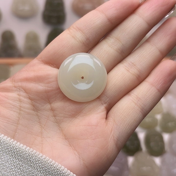 和田玉颈饰未镶嵌深****1