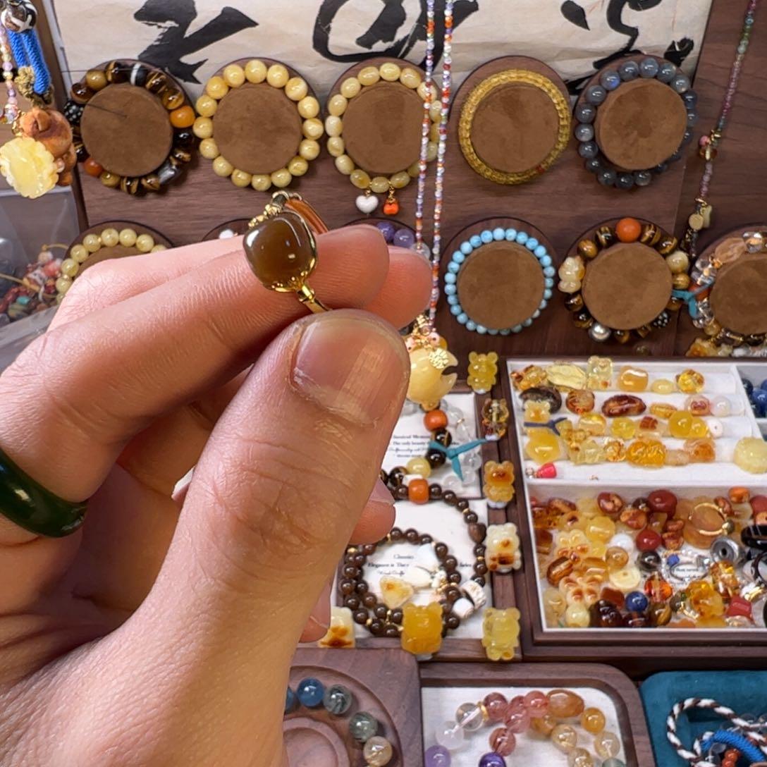 石膏制品一口糖戒指