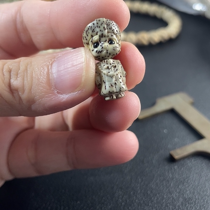 手串星月菩提雕刻件