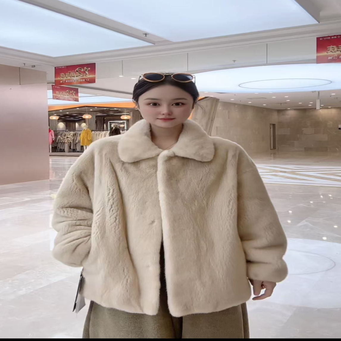 奶呼呼迷你版貂皮外套