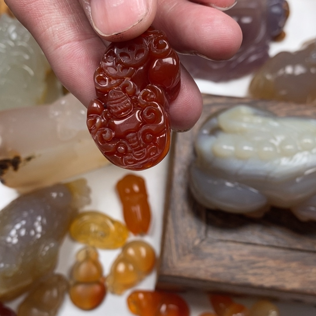 玛瑙/玉髓未镶嵌颈饰
