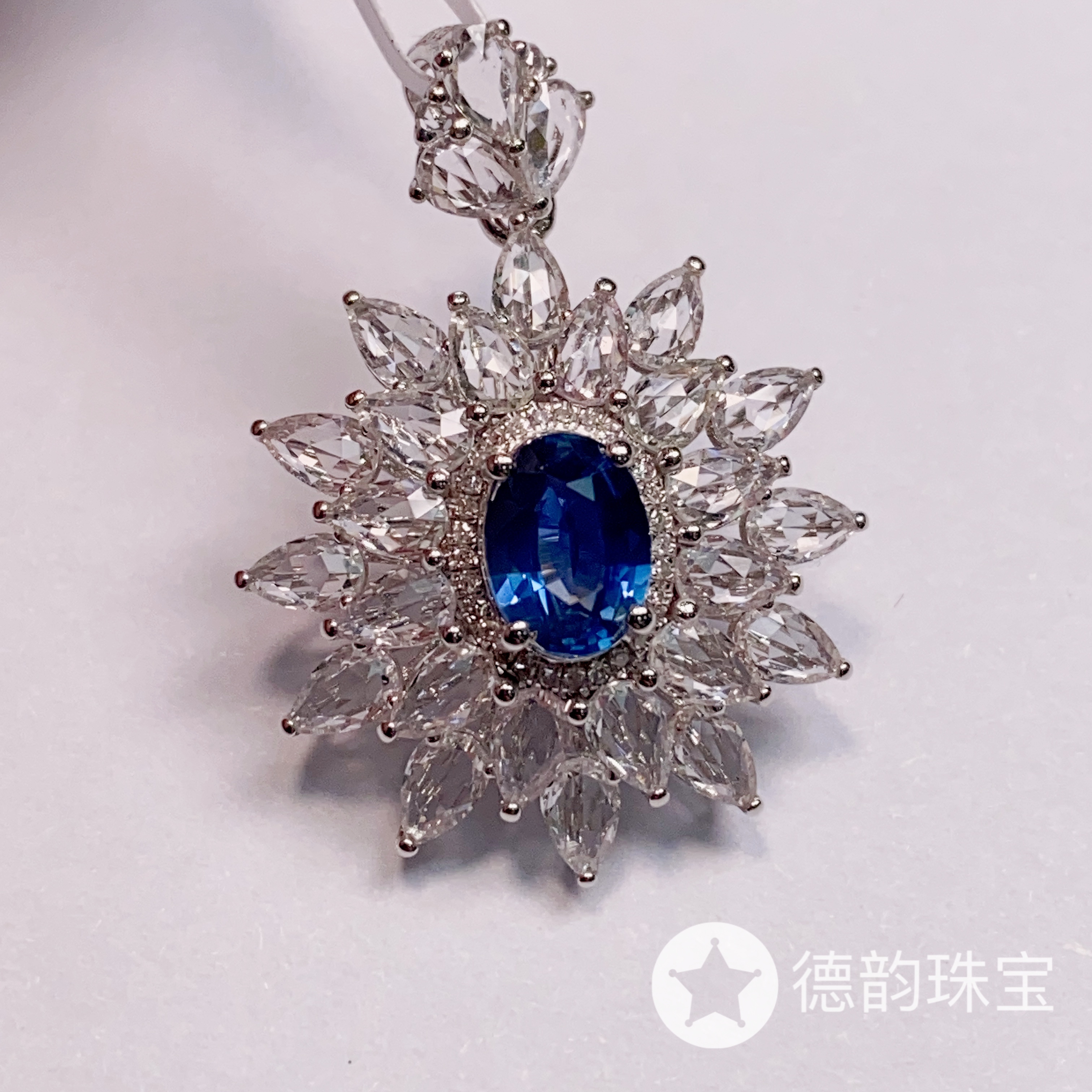 18k金镶嵌天然彩色蓝宝石吊坠（不含链）