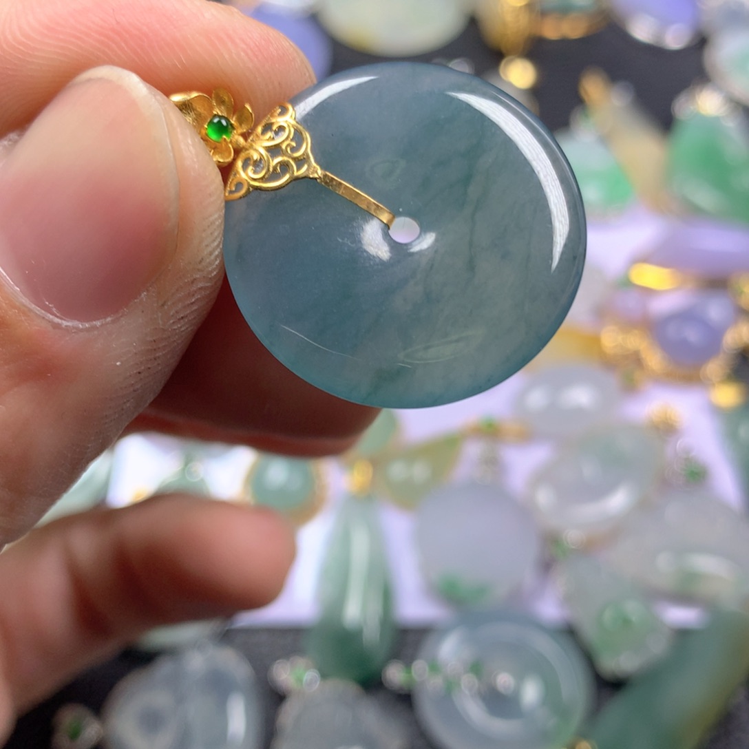 【闪购商品】翡翠颈饰18K金镶嵌翡翠