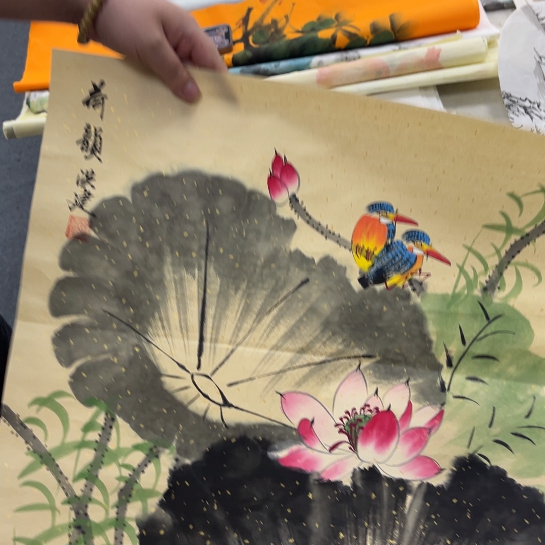 国画卖字画得小帅哥