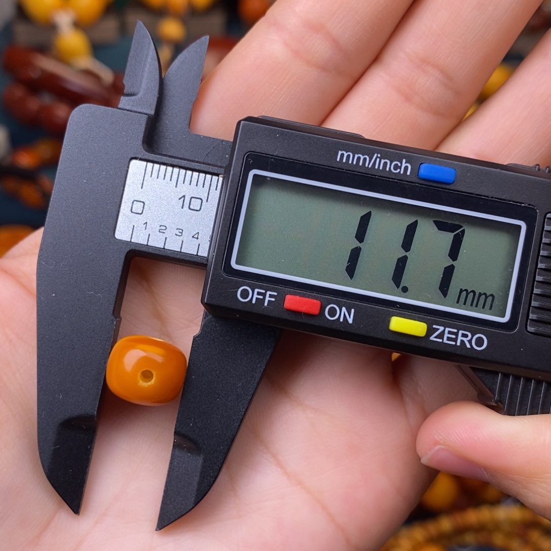 蜜蜡裸石未镶嵌流**月蜜蜡