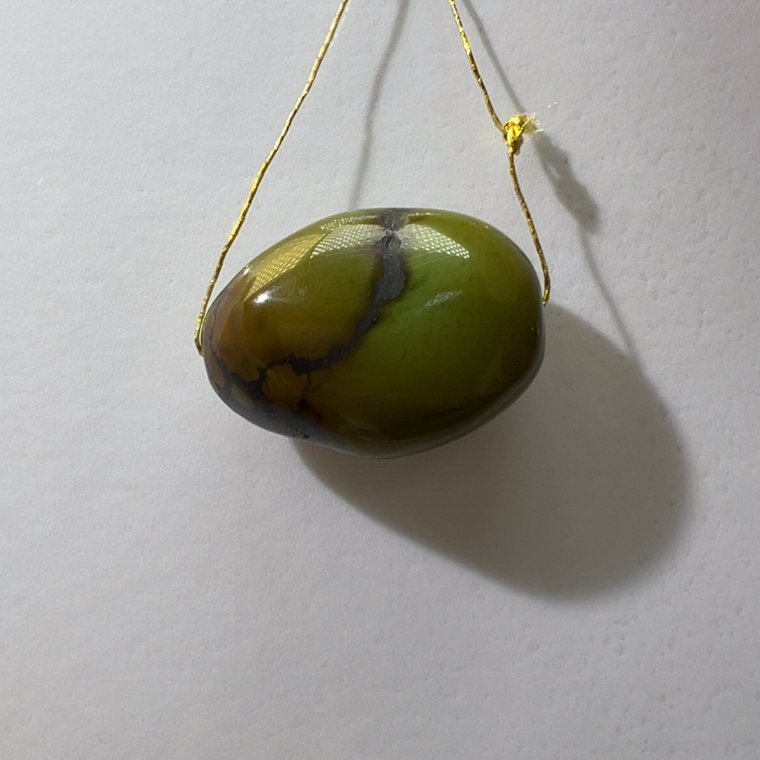 绿松石未镶嵌挂件