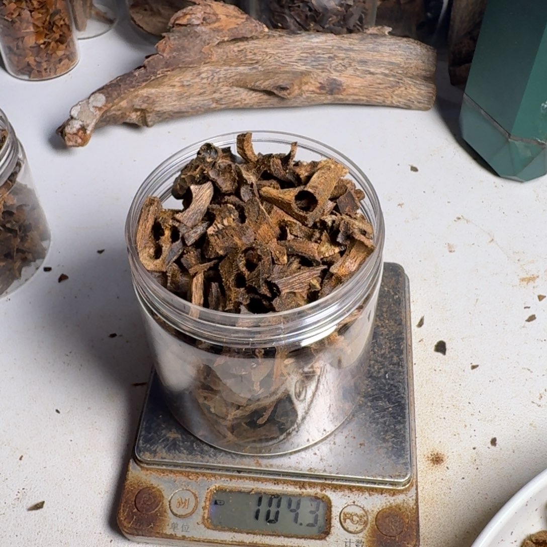 沉香沉香枕海南白棋车珠老料