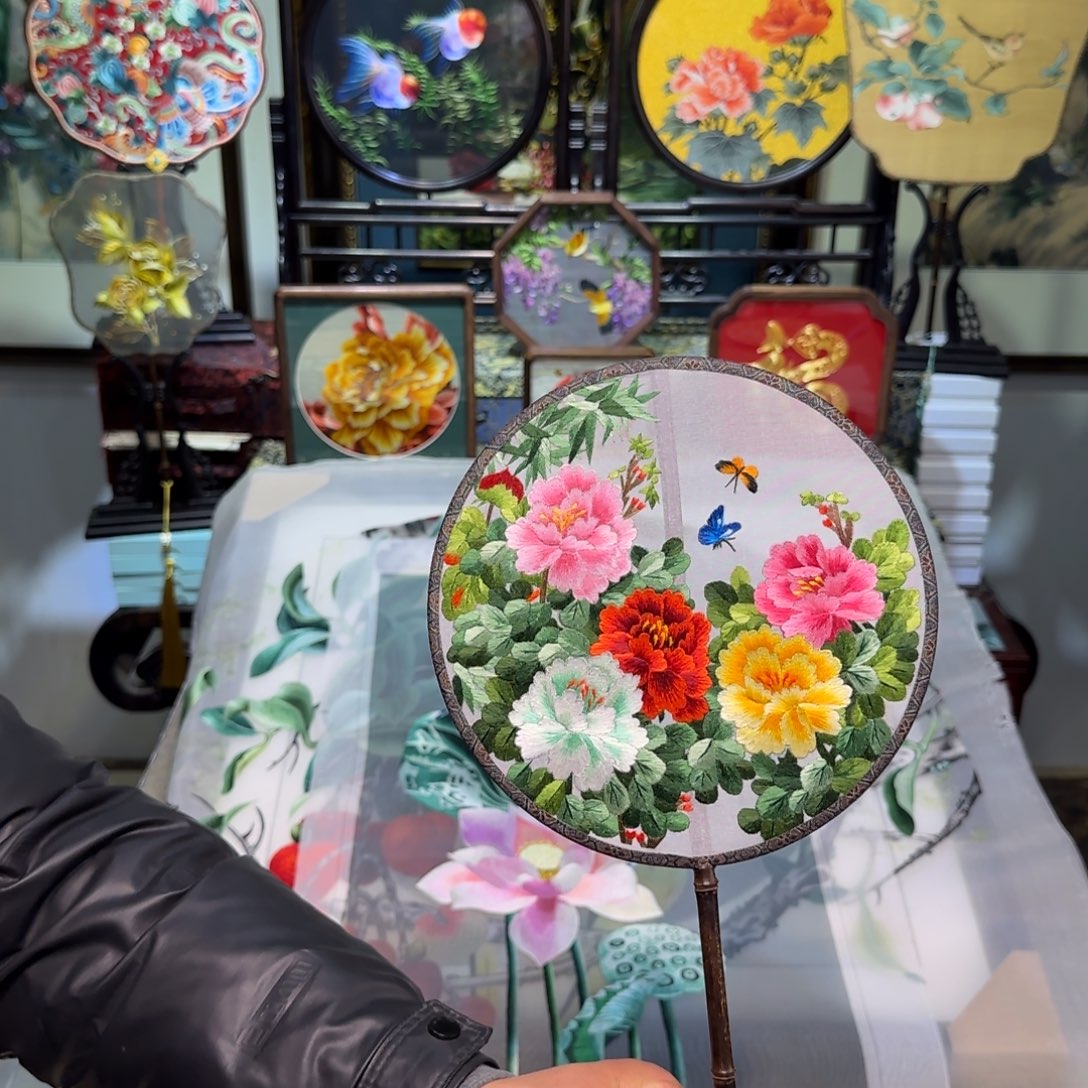 刺绣刺绣工艺精湛