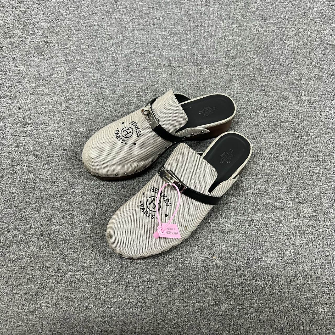 99新 Hermes/爱马仕 hermes 灰色平底拖鞋39码