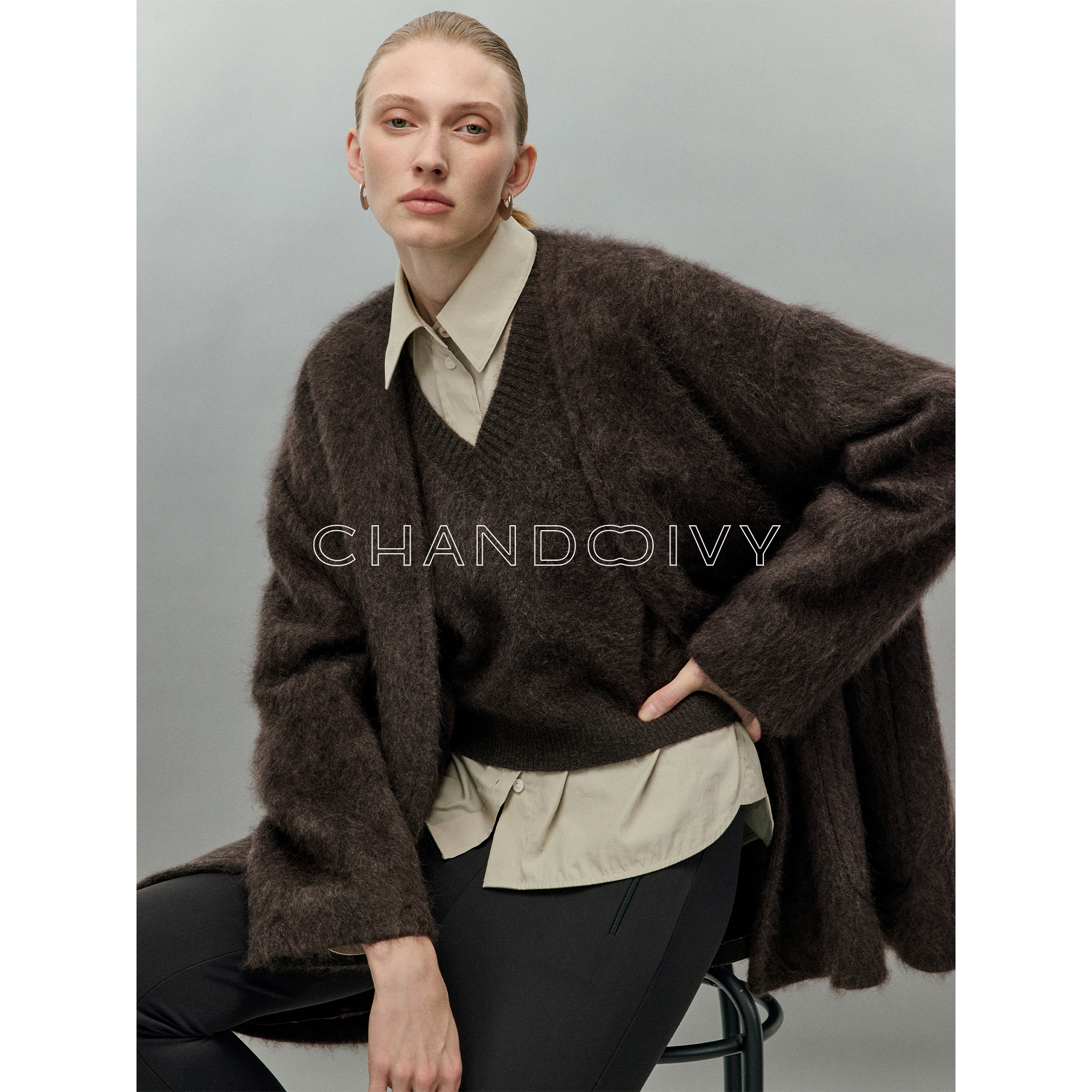CHANDOOIVY定纺水洗拉绒山羊绒极简松弛无领一手长廓形短大衣