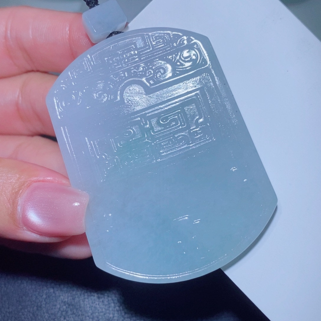 未镶嵌吊坠定制翡翠