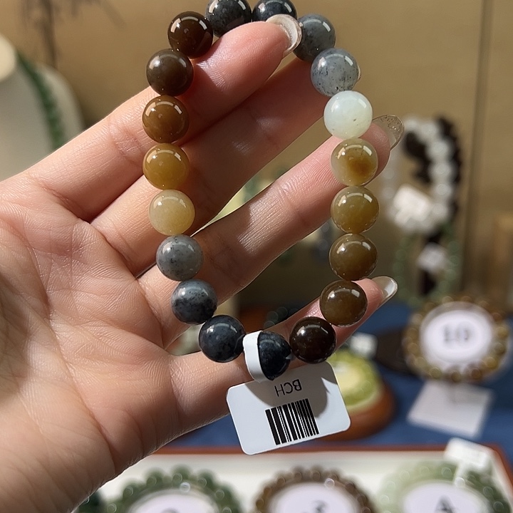 和田玉未镶嵌手串