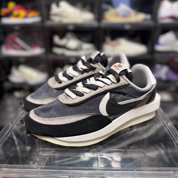 95新 MM6 44.5码 sacai 黑白 无盒9新 鞋