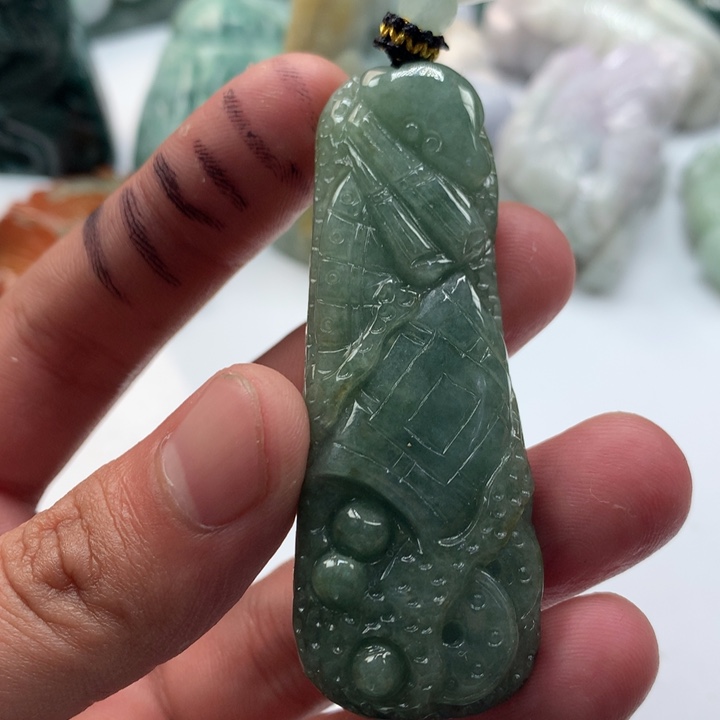 翡翠未镶嵌颈饰保真天然a货翡翠
