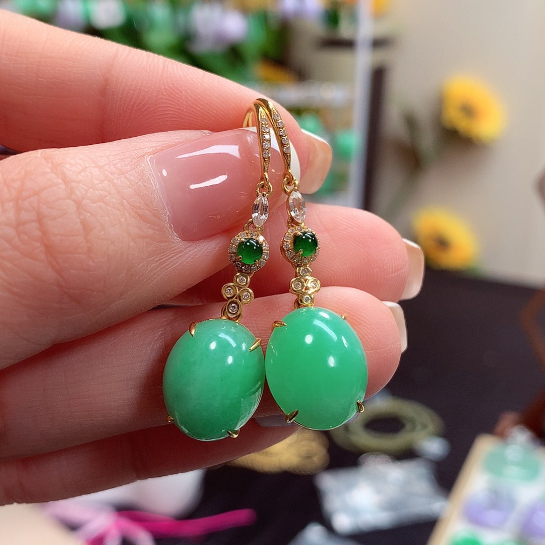 翡翠耳饰18K金镶嵌天然翡翠