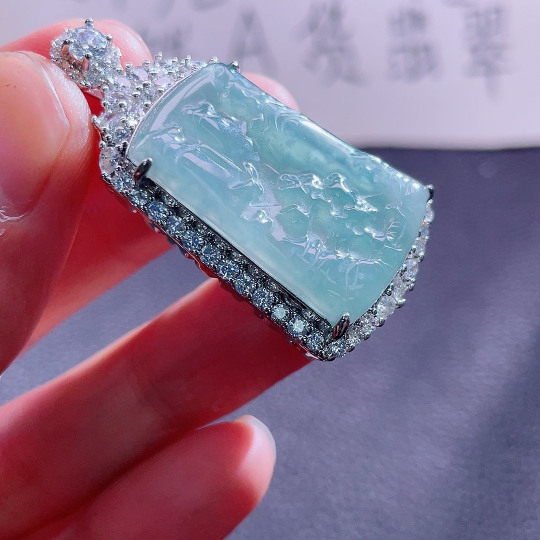 翡翠颈饰未镶嵌888888888