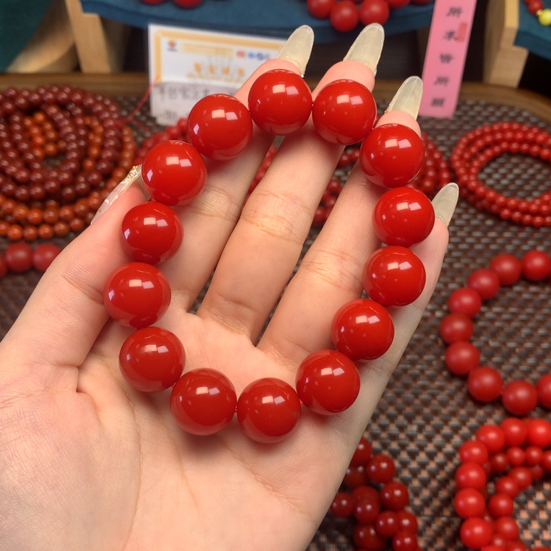 谁***°玛瑙/玉髓未镶嵌手链