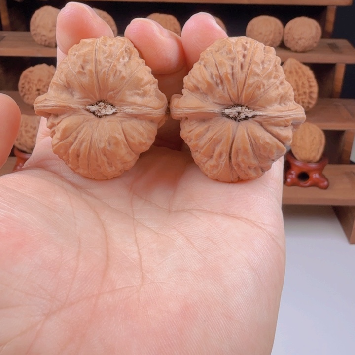 E***o手串文玩核桃南瓜墩41/44/34