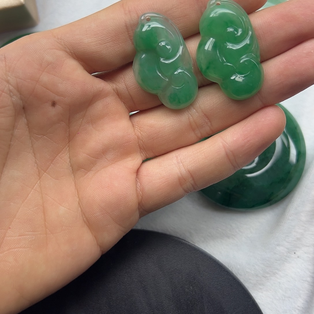 石英质玉颈饰未镶嵌新****品