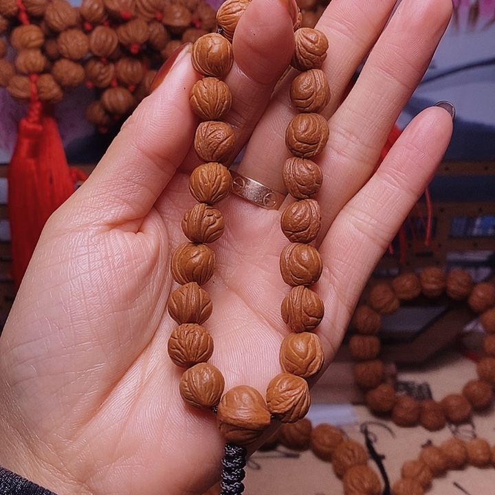 桃核吊坠龙纹桃枭