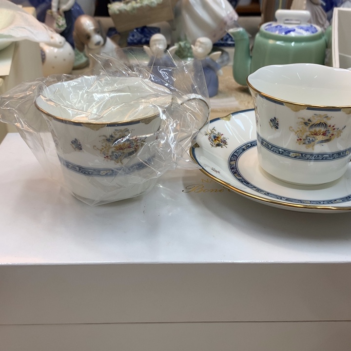 紫砂金瓷阁精品瓷器店