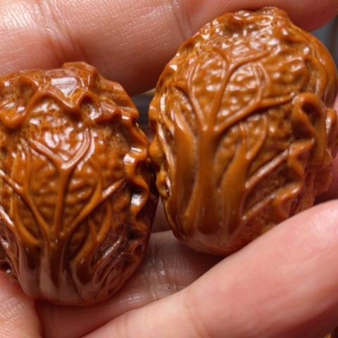 橄榄核手串/手链白菜手球一对3.2左右