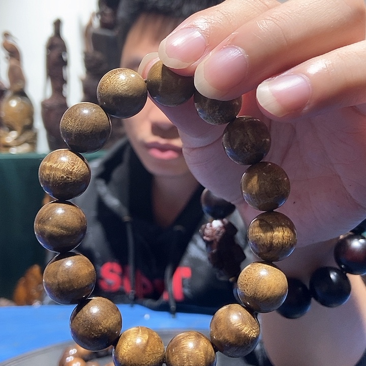 金丝楠䢵*-金丝南木