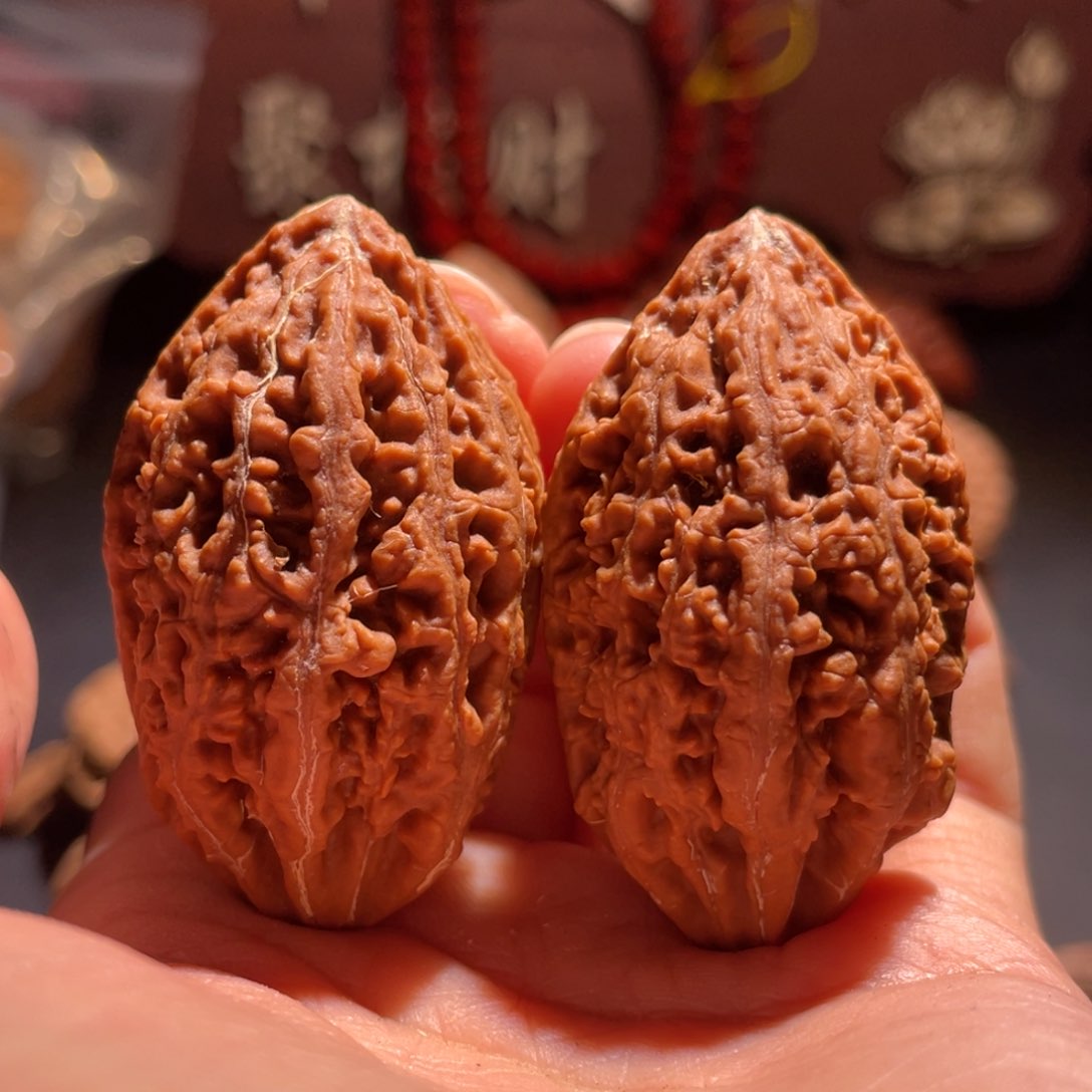 文玩核桃把件金梭子反油23