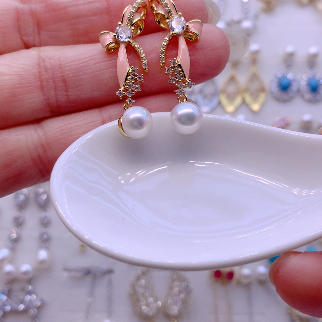 淡水珍珠合金耳饰