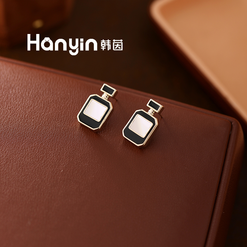 铜合金珐琅耳饰 925银针 高定轻奢香水瓶小香风双C耳钉AAA