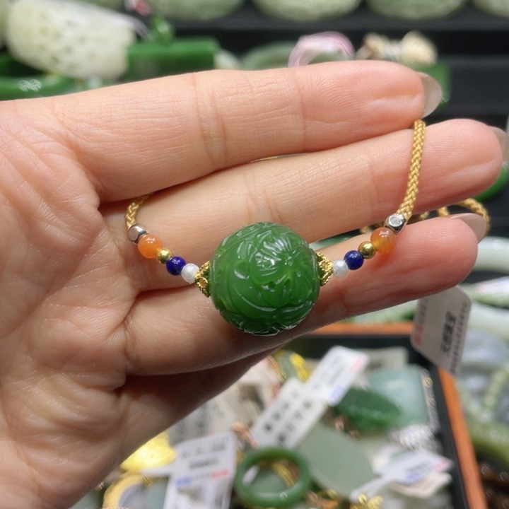 和田玉吊坠未镶嵌