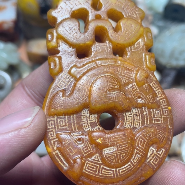 和田玉（糖玉）未镶嵌颈饰