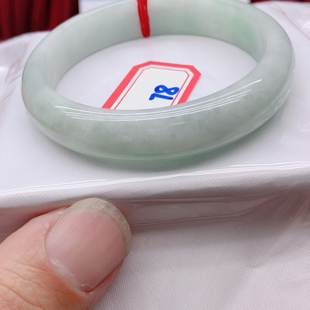 翡翠手镯未镶嵌7888888888