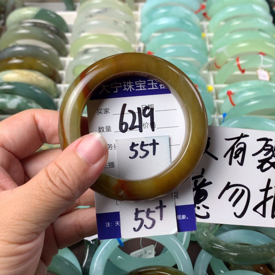 蛇纹石玉手镯未镶嵌C****r6219